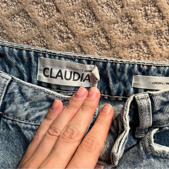 Blue jeans - Picture 2 of 2